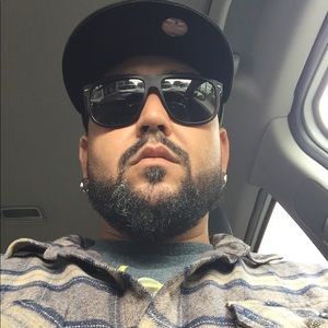 Meet your Posher, Tony